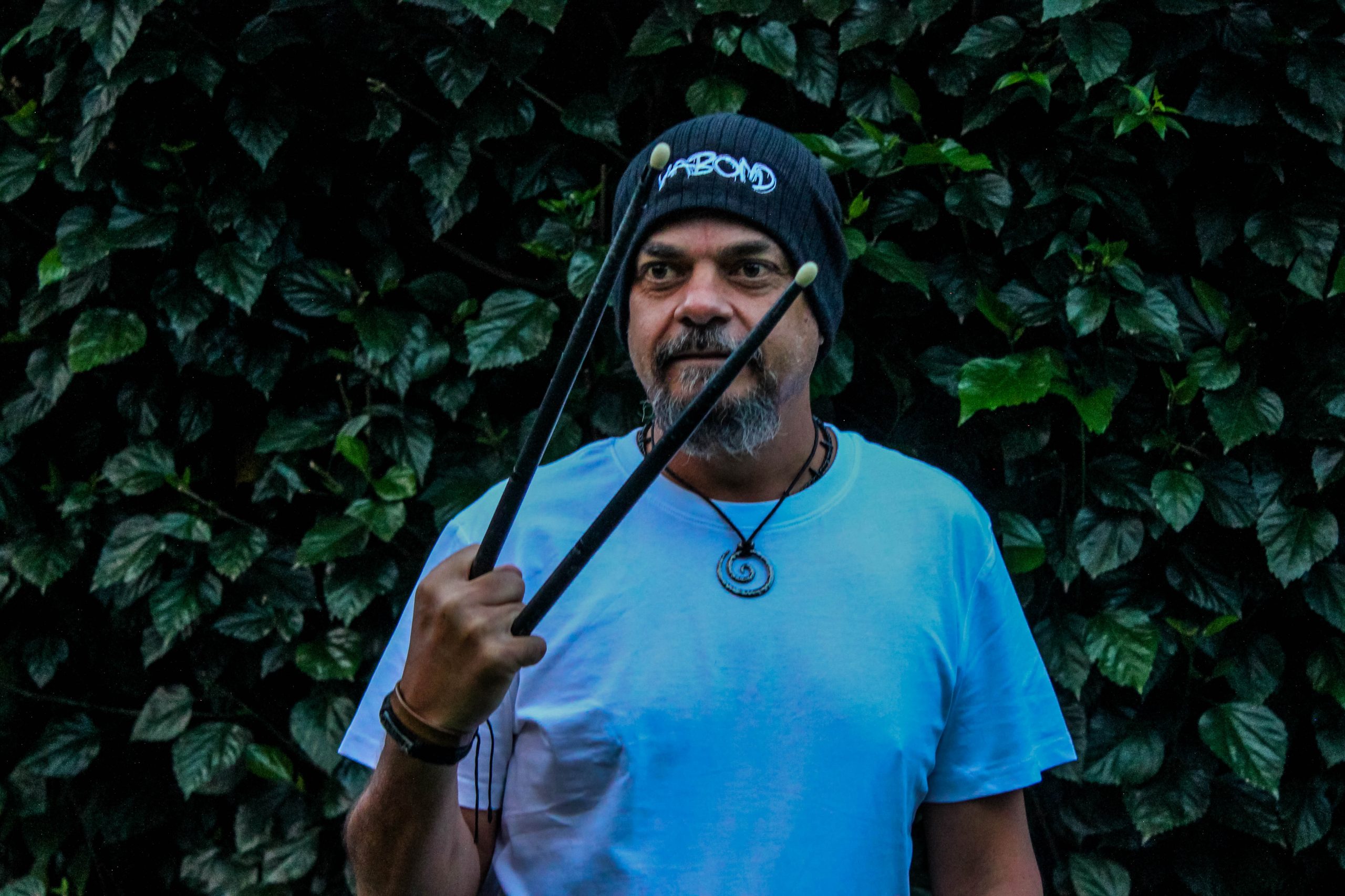 Vabond — Band & Portraits