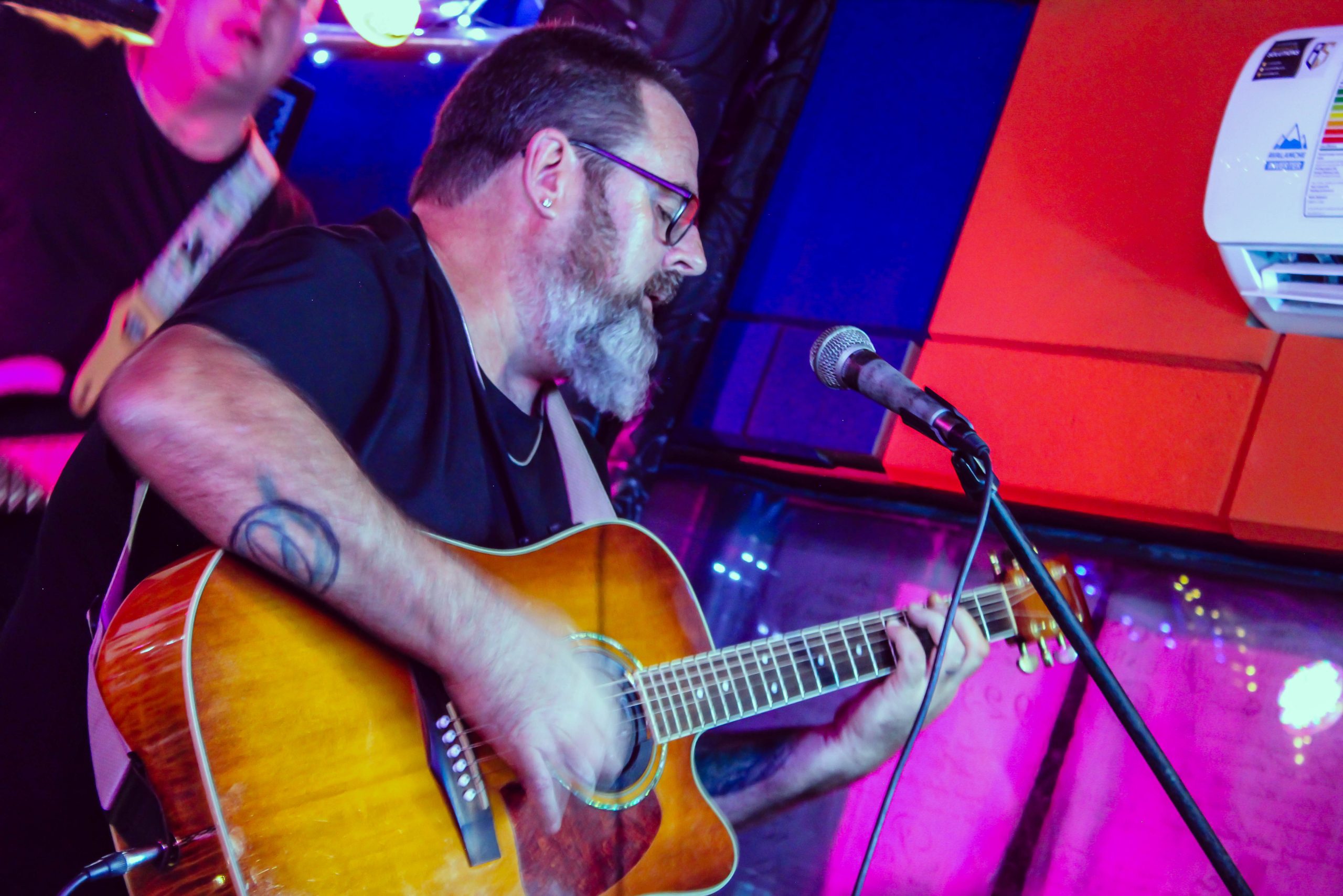 Vabond — Live & Rehearsals