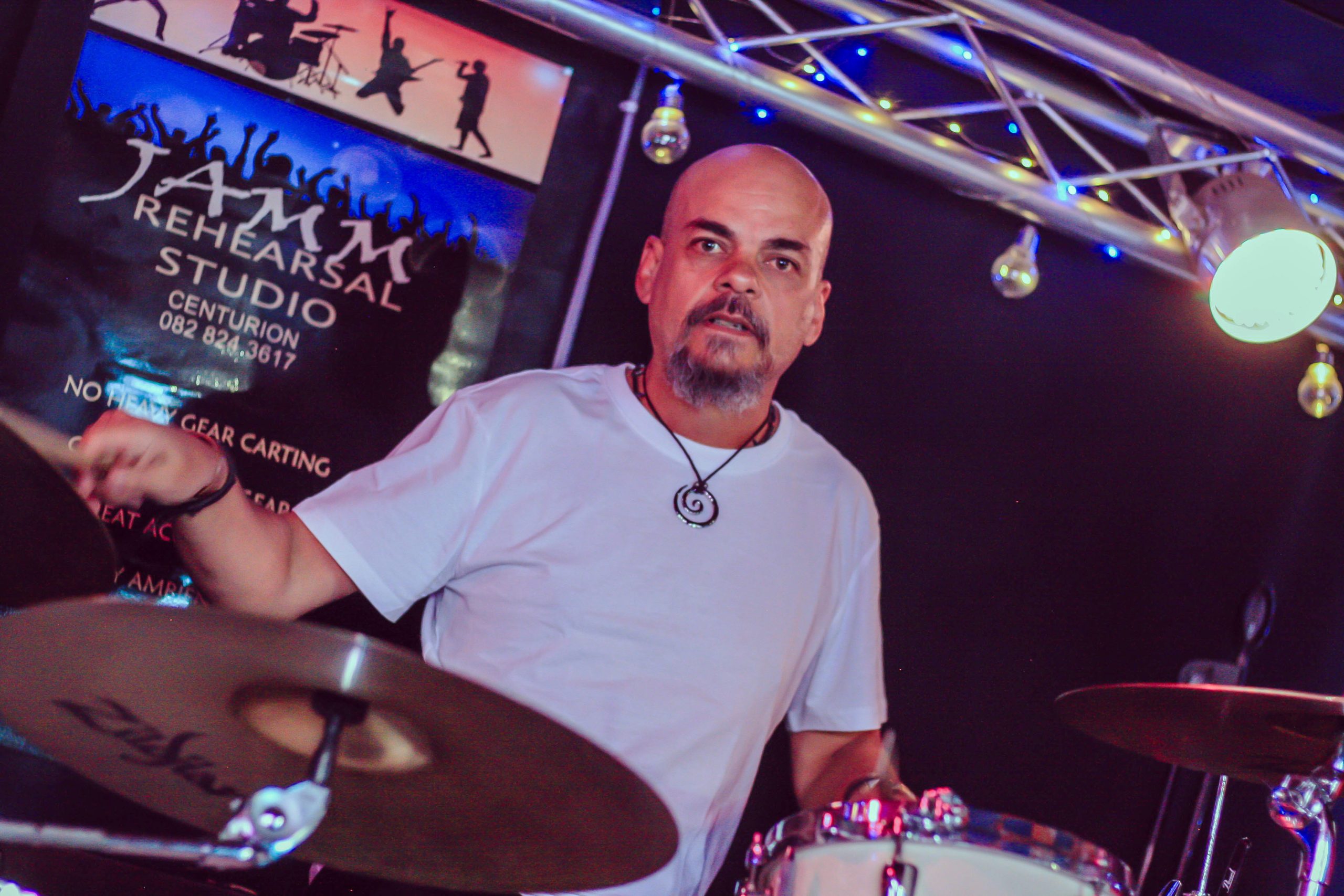 Vabond — Live & Rehearsals